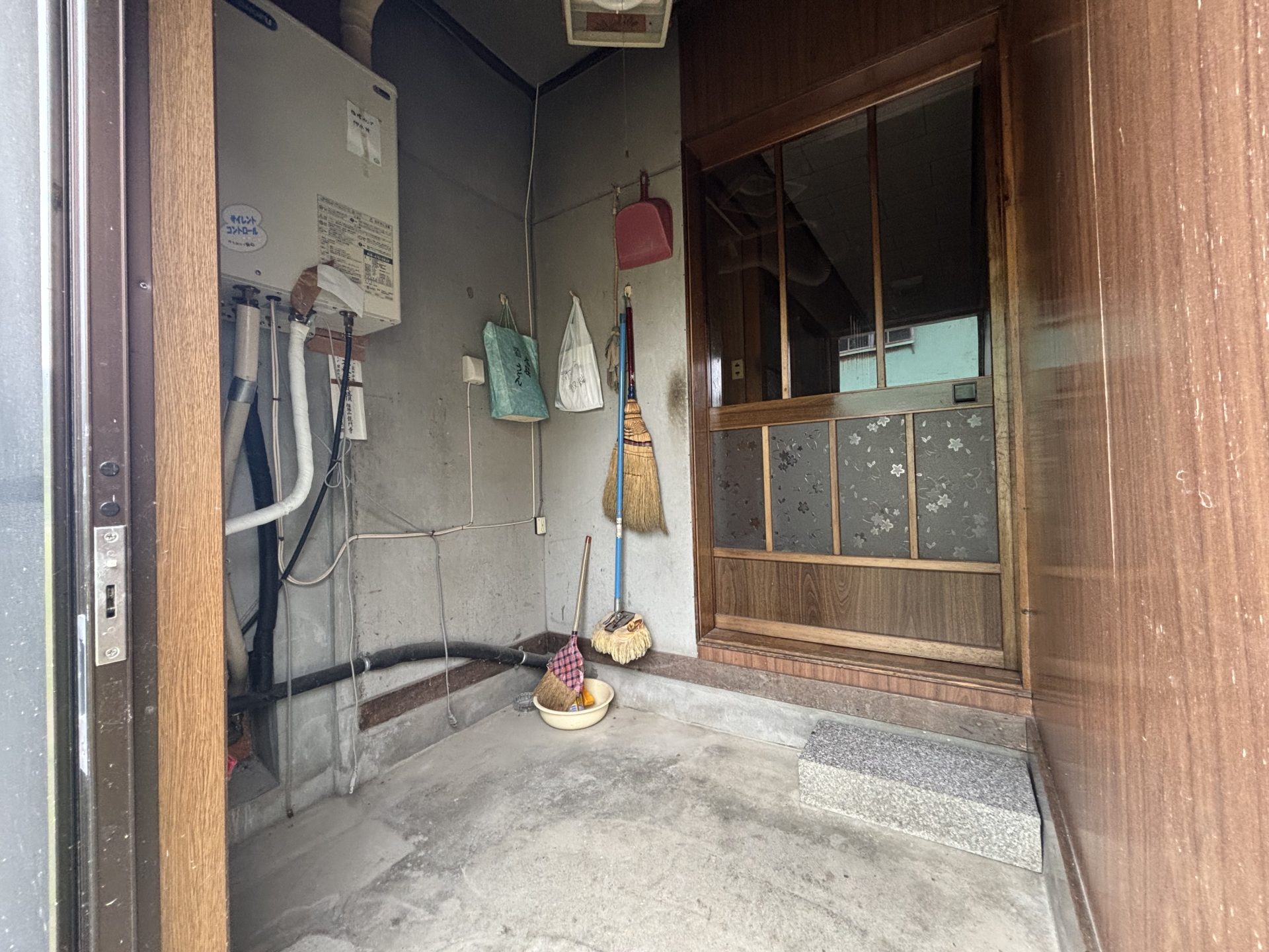 (１２)勝手口